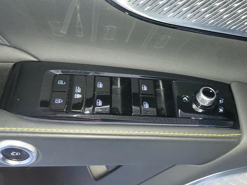 Used 2023 Maserati Grecale Modena AWD/4WD image 29