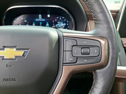 Used 2023 Chevrolet Suburban High Country w/ Premium Package 2 image 10