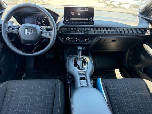Certified 2024 Honda HR-V Sport image 9