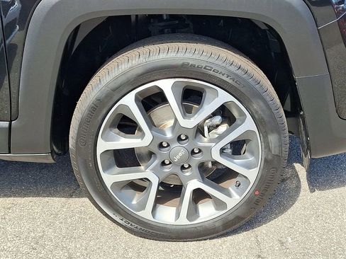 Certified 2022 Jeep Renegade Limited w/ Sun, Sound & Wheels Group image 8