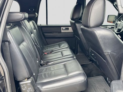 Used 2017 Ford Expedition EL Limited w/ Equipment Group 301A AWD/4WD image 23