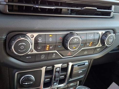 New 2026 Jeep Gladiator Rubicon image 11