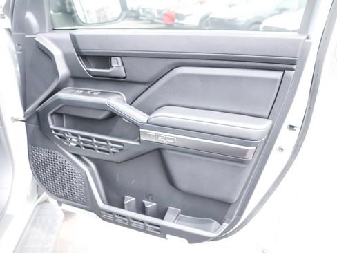 Used 2025 Toyota 4Runner TRD Off-Road AWD/4WD image 36