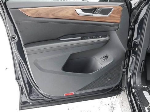 New 2026 Volkswagen Atlas SE image 34