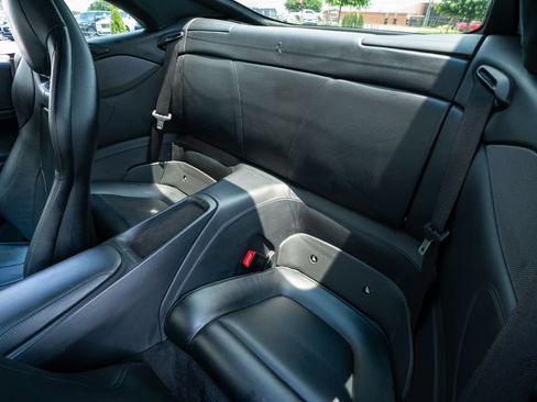Used 2019 Ferrari Portofino RWD image 46