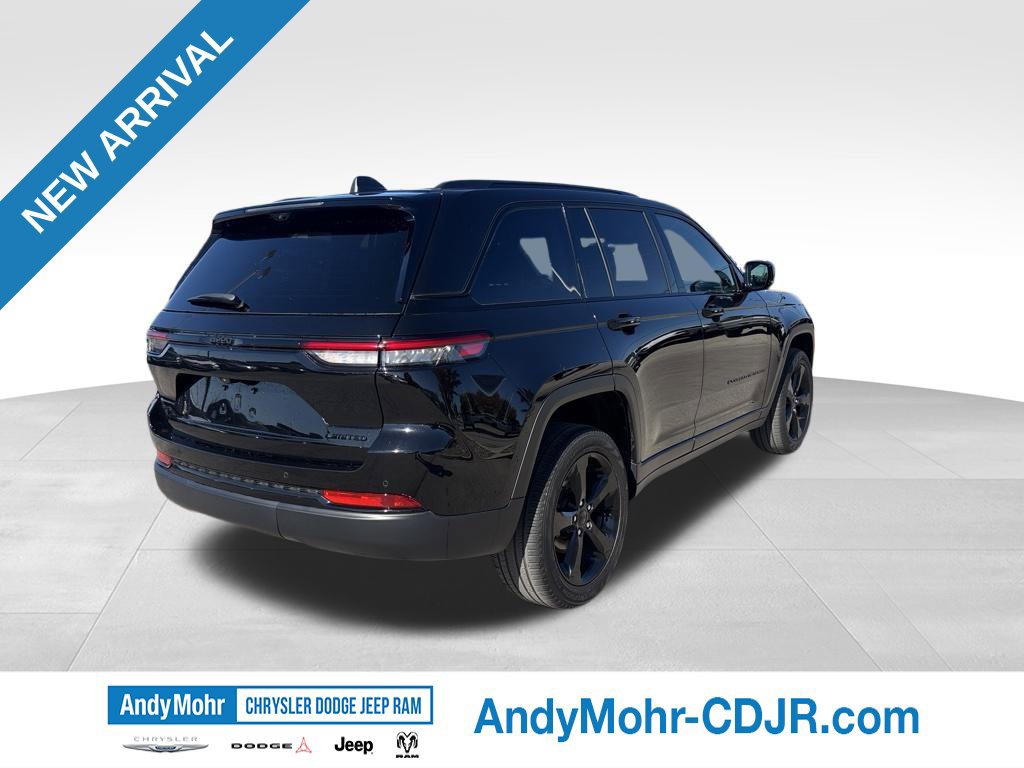 Used 2025 Jeep Grand Cherokee Limited w/ Luxury Tech Group II AWD/4WD image 7