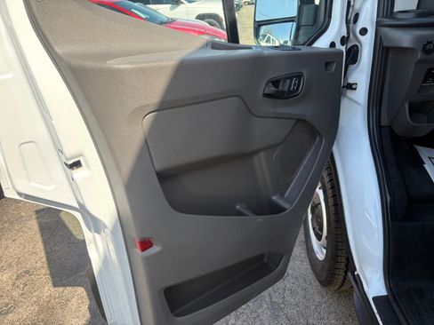 Used 2024 Ford Transit 250 148 High Roof RWD image 10