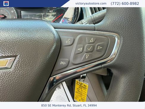 Used 2017 Chevrolet Cruze LT FWD image 30