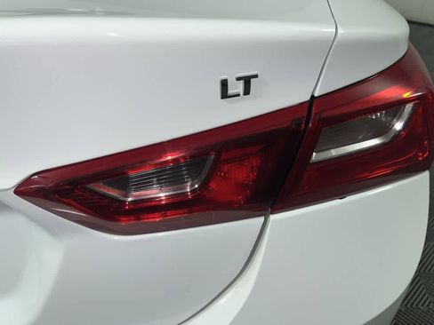 Used 2024 Chevrolet Malibu LT image 12