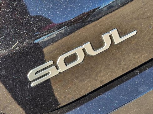 Used 2023 Kia Soul LX w/ Option Group 015 image 10