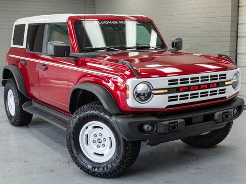 Used 2025 Ford Bronco Heritage Edition AWD/4WD image 6