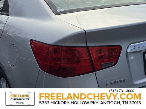 Used 2011 Kia Forte EX w/ Tech Pkg image 12
