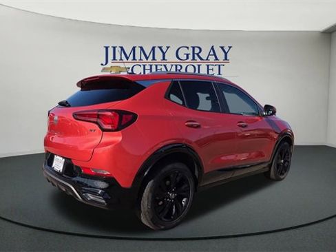 Used 2024 Buick Encore GX Sport Touring image 3