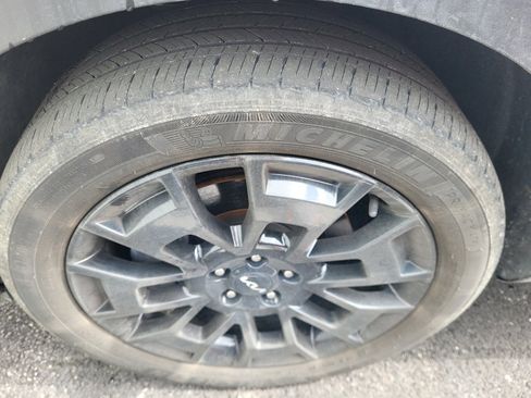 Used 2022 Kia Telluride SX w/ Nightfall Edition Package image 8