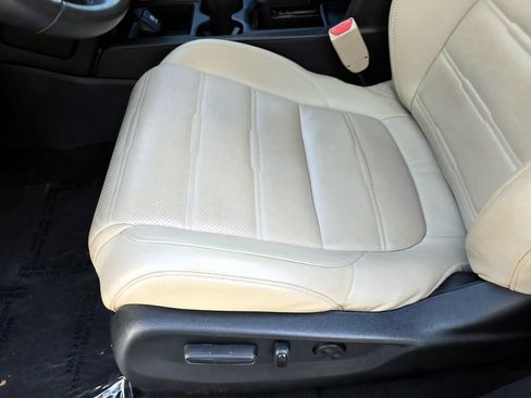 Used 2017 Honda CR-V EX-L image 18