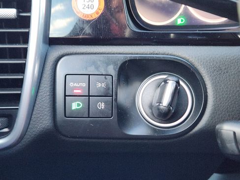 Used 2023 Porsche Cayenne Platinum Edition image 20