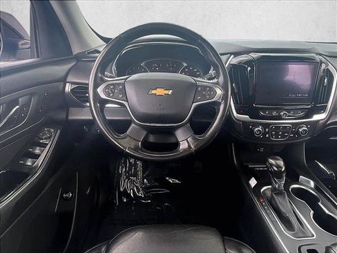 Used 2021 Chevrolet Traverse Premier w/ Redline Edition FWD image 7