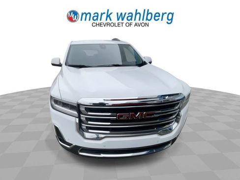 Used 2023 GMC Acadia SLT image 3
