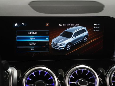 Certified 2023 Mercedes-Benz GLB 250 image 25