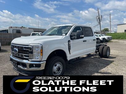 New 2025 Ford F350 XL w/ XL Chrome Package