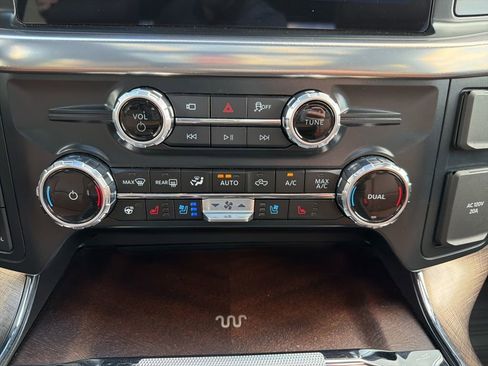 Used 2025 Ford F150 King Ranch image 32