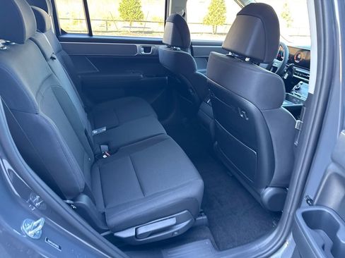 New 2026 Hyundai Santa Fe SE FWD image 16