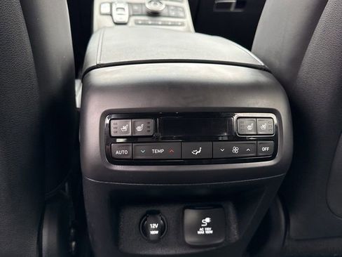 Used 2022 Hyundai Palisade Calligraphy image 37
