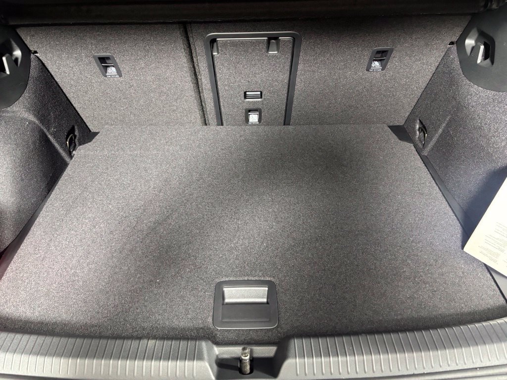 New 2026 Volkswagen GTI SE FWD image 14