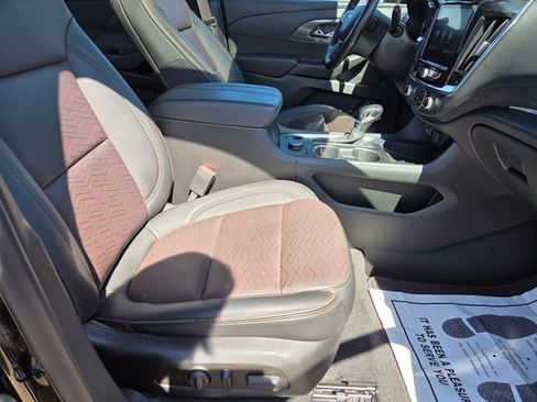 Used 2023 Chevrolet Traverse High Country AWD/4WD image 41