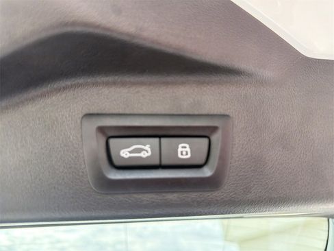 Used 2025 BMW X5 xDrive40i image 24