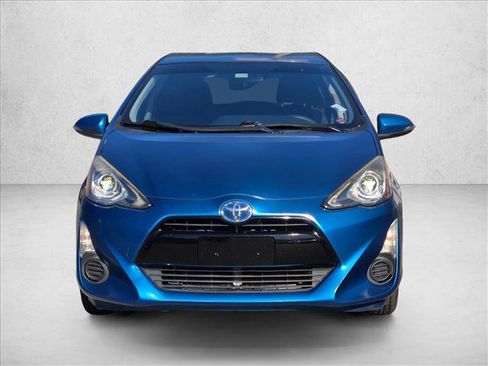 Used 2015 Toyota Prius C Three image 2