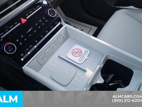 Certified 2025 Hyundai Santa Fe Limited image 26