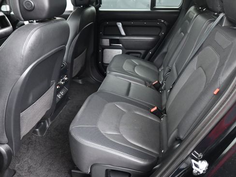 Certified 2023 Land Rover Defender 130 X-Dynamic SE image 6