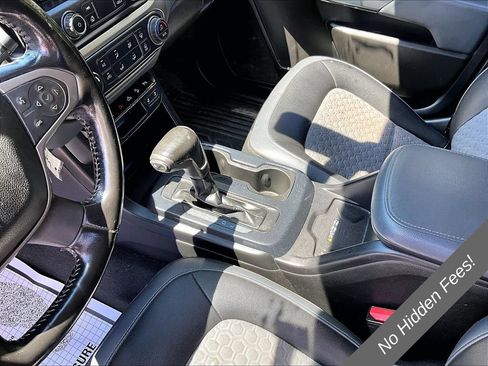 Used 2020 Chevrolet Colorado Z71 AWD/4WD image 12