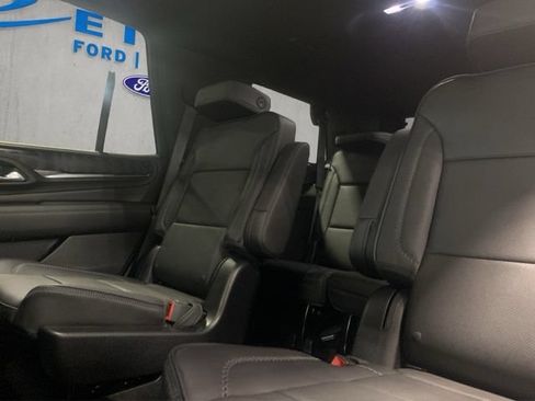 Used 2024 GMC Yukon Denali AWD/4WD image 16