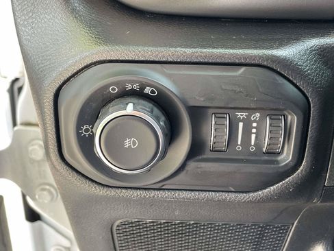 Used 2022 Jeep Wrangler Unlimited Sport AWD/4WD image 23