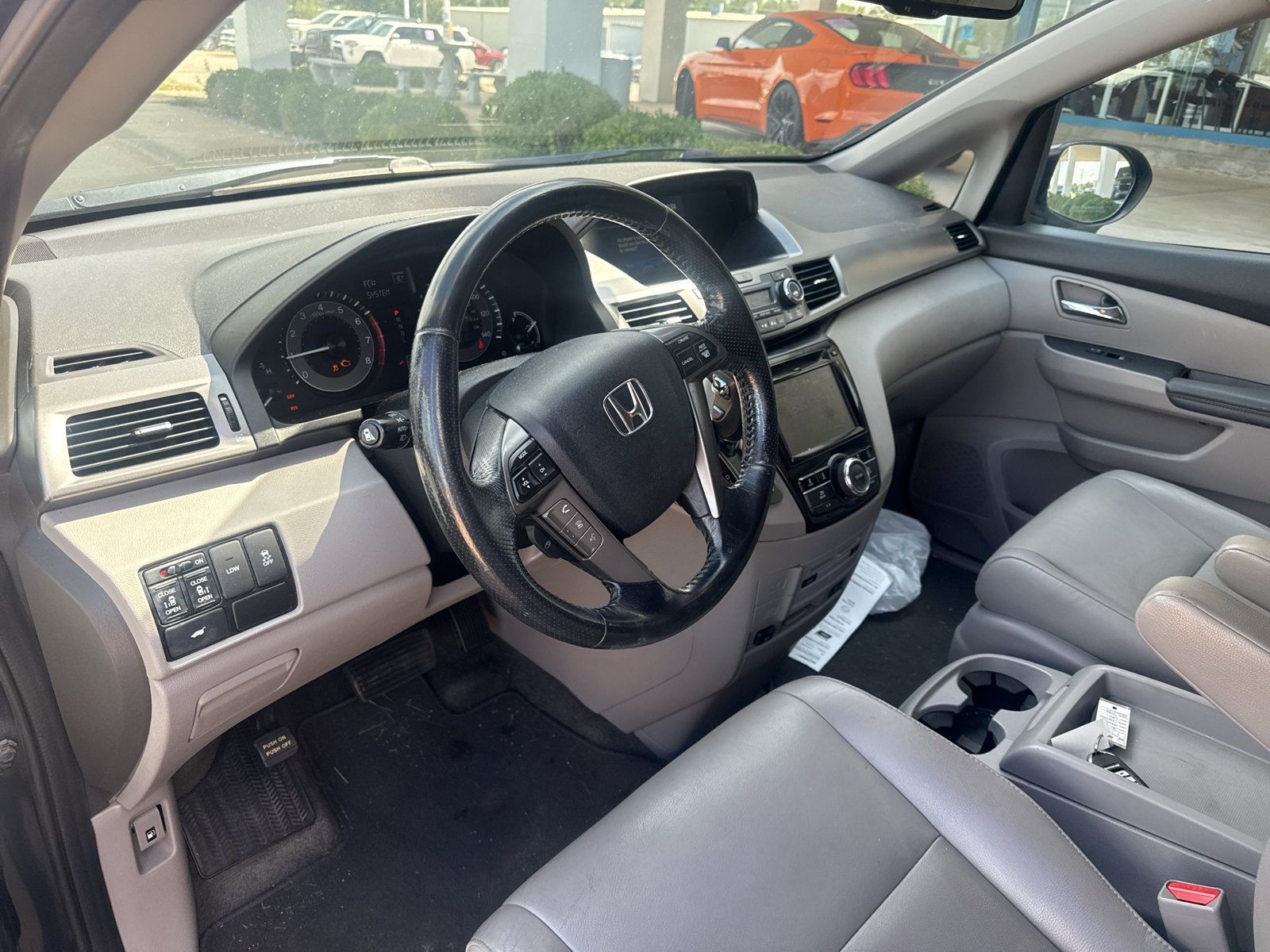Used 2016 Honda Odyssey EX-L image 2