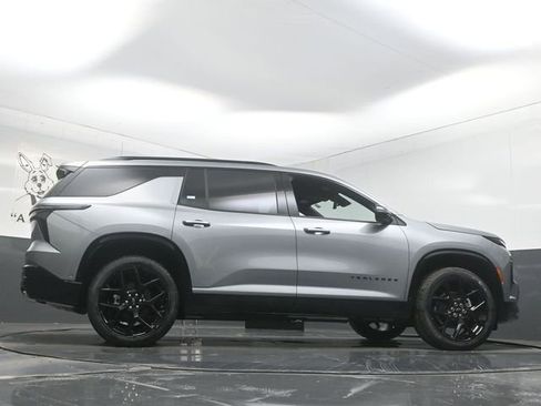 New 2026 Chevrolet Traverse RS w/ LPO, Floor Liner Package image 32