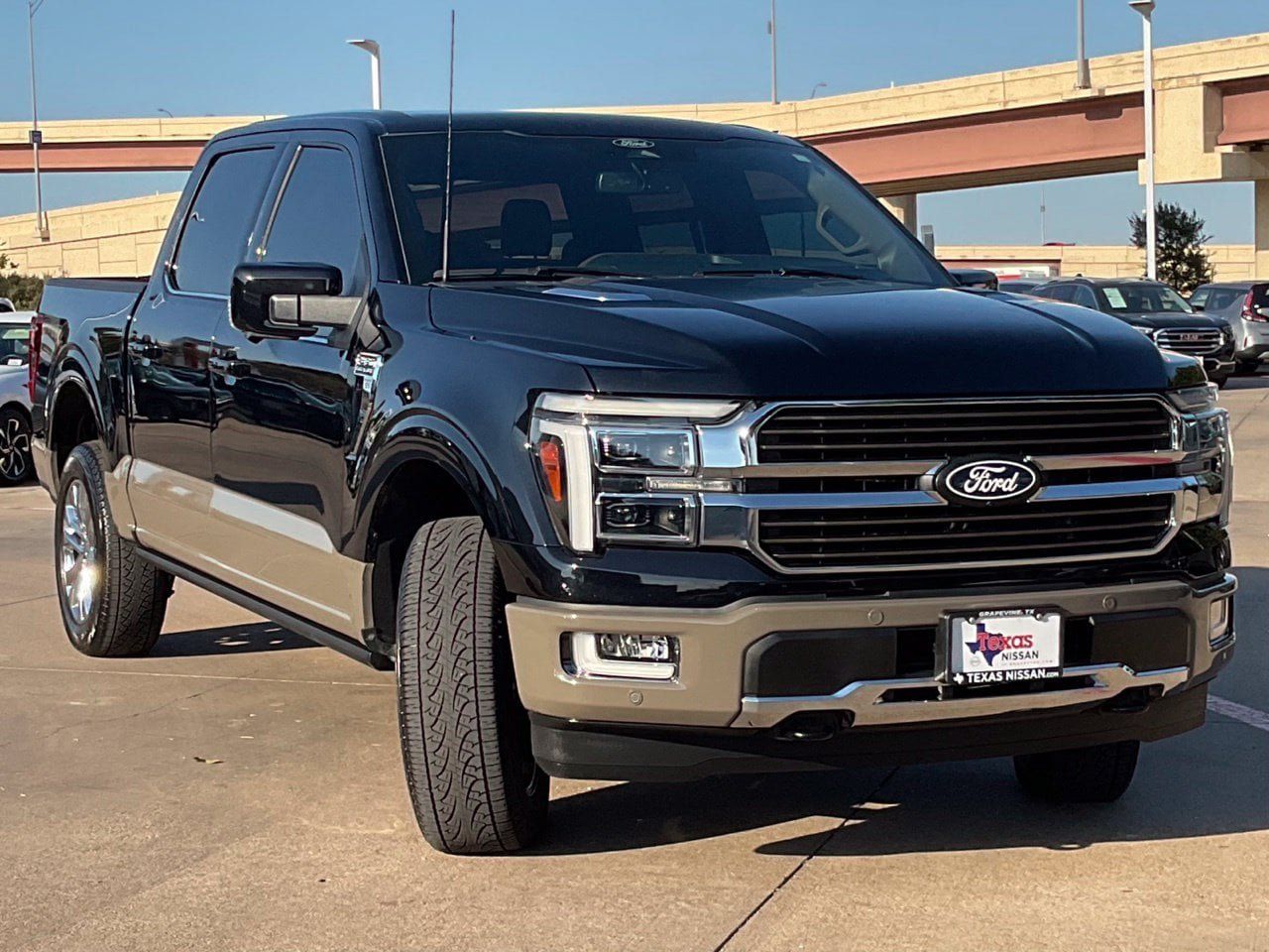 Used 2025 Ford F150 King Ranch w/ FX4 Off-Road Package AWD/4WD image 3