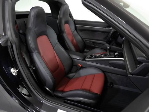 Used 2024 Porsche 911 Targa 4S image 31