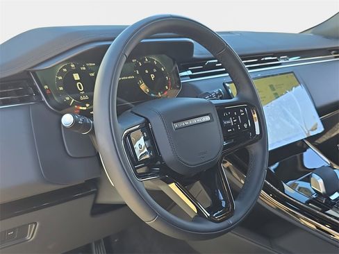 New 2026 Land Rover Range Rover Sport Dynamic SE image 17