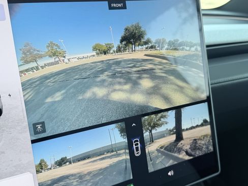 Used 2026 Tesla Model Y AWD image 8
