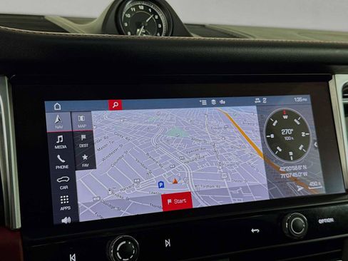 Used 2024 Porsche Macan S image 16