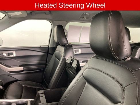 Used 2023 Ford Explorer XLT w/ Equipment Group 202A image 11