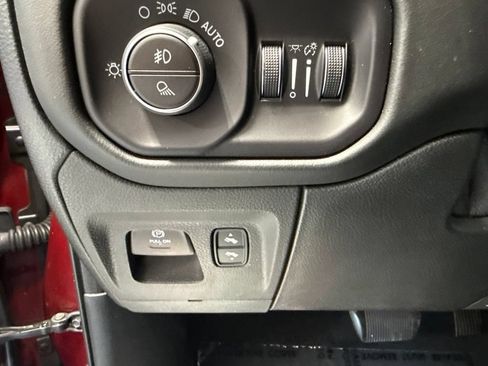 Used 2019 RAM 1500 Limited w/ Advanced Safety Group AWD/4WD image 20