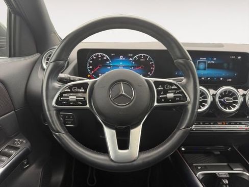 Certified 2023 Mercedes-Benz GLA 250 4MATIC image 17