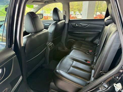 Used 2016 Nissan Rogue SL w/ SL Premium Package image 20