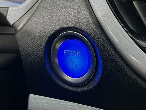 Used 2017 Chevrolet Volt LT w/ Comfort Package image 18