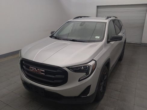 Used 2020 GMC Terrain SLE w/ Driver Convenience Package FWD image 15