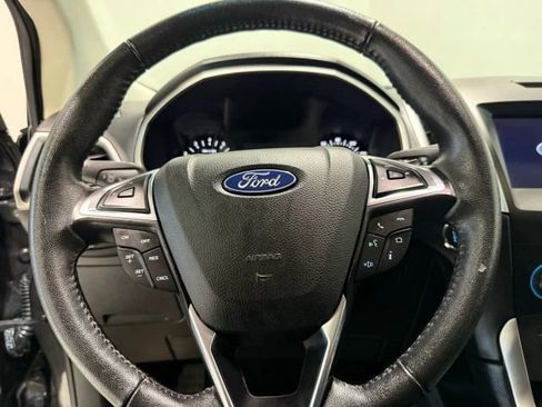 Used 2019 Ford Edge SEL image 10